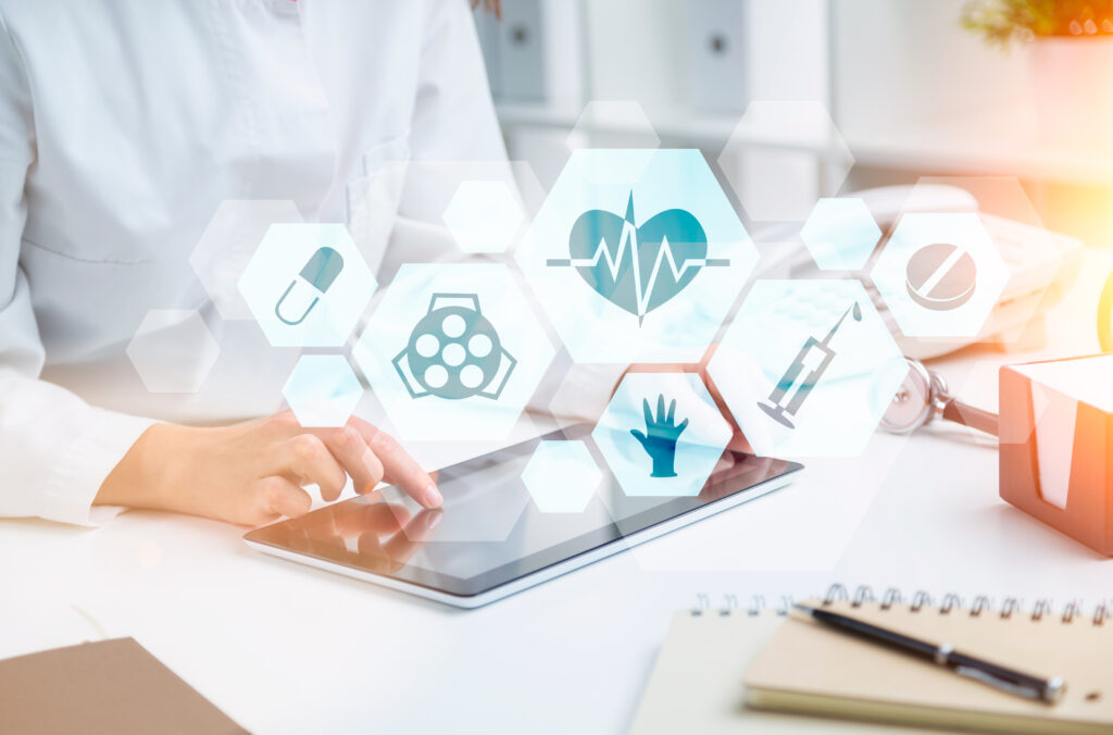 Doctor con tablet